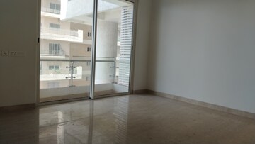 Room in 3 BHK Apartment at Indiabulls Sky Forest, Lower Parel – for Sale