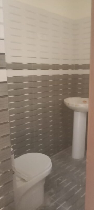 Bathroom in 3 BHK Independent House at Guru Teg Bahadur Nagar – for Sale