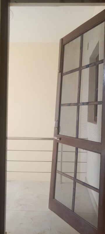 Room in 3 BHK Independent House at Guru Teg Bahadur Nagar – for Sale