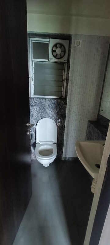 Bathroom in 2 BHK Apartment at Kalpataru Hills, Manpada – for Sale