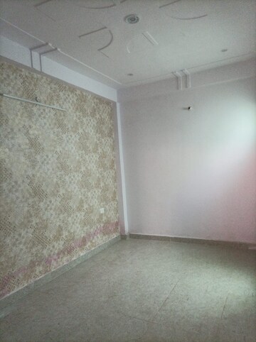 Room in 2 BHK Independent House at Kisan Path – for Sale