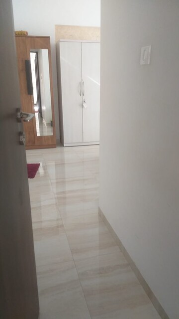 Room in 2 BHK Apartment at Gundecha Greens, Kandivali East – for Sale
