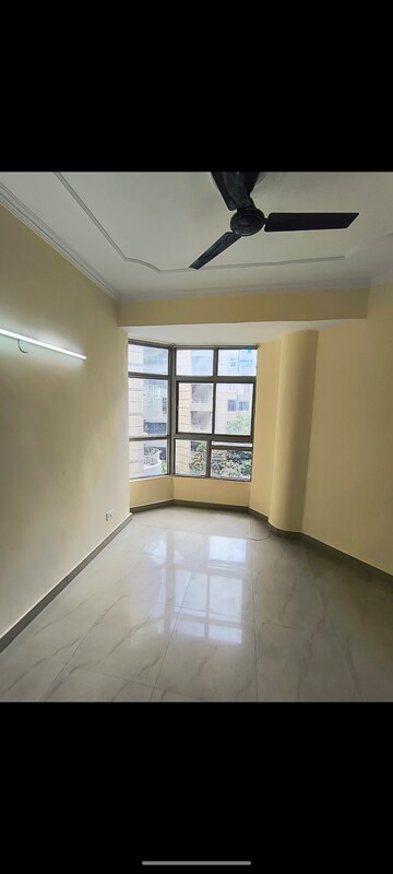 Building Lobby in 2.5 BHK Apartment at Sector 6, Dwarka – for Sale