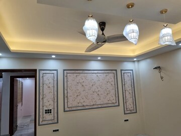 Furnished Amenities in 4 BHK Builder Floor at SS Southend Floors, South City 2 – for Sale