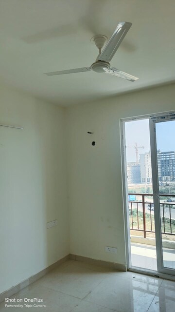 Room in 3 BHK Apartment at Maya Green Lotus Saksham, International Airport Road – for Sale