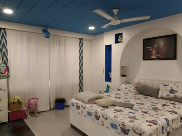 Bedroom in 5 BHK Villa at Film Nagar – for Sale