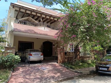 5 BHK Villa – Exterior View View at Film Nagar - for Sale