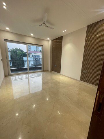 Room in 3 BHK Builder Floor at Ansal Sushant Lok I, Sector 43 – for Sale