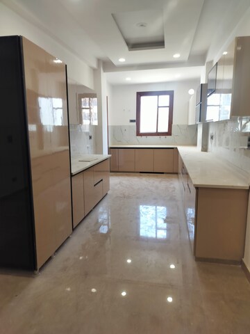 Kitchen in 3 BHK Builder Floor at BP Homes, Sector 85 – for Sale