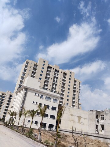 4 BHK Apartment For Sale in Vip Road