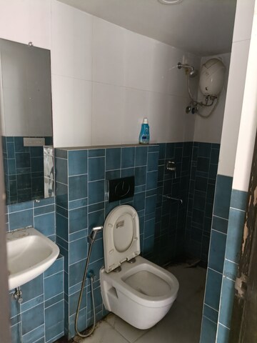 Bathroom in 1.5 BHK Apartment at Lodha Amara, Kolshet Road – for Sale