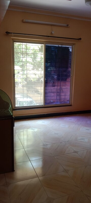 Room in 2 BHK Apartment at Kumar Prasanna, Wanowrie – for Sale