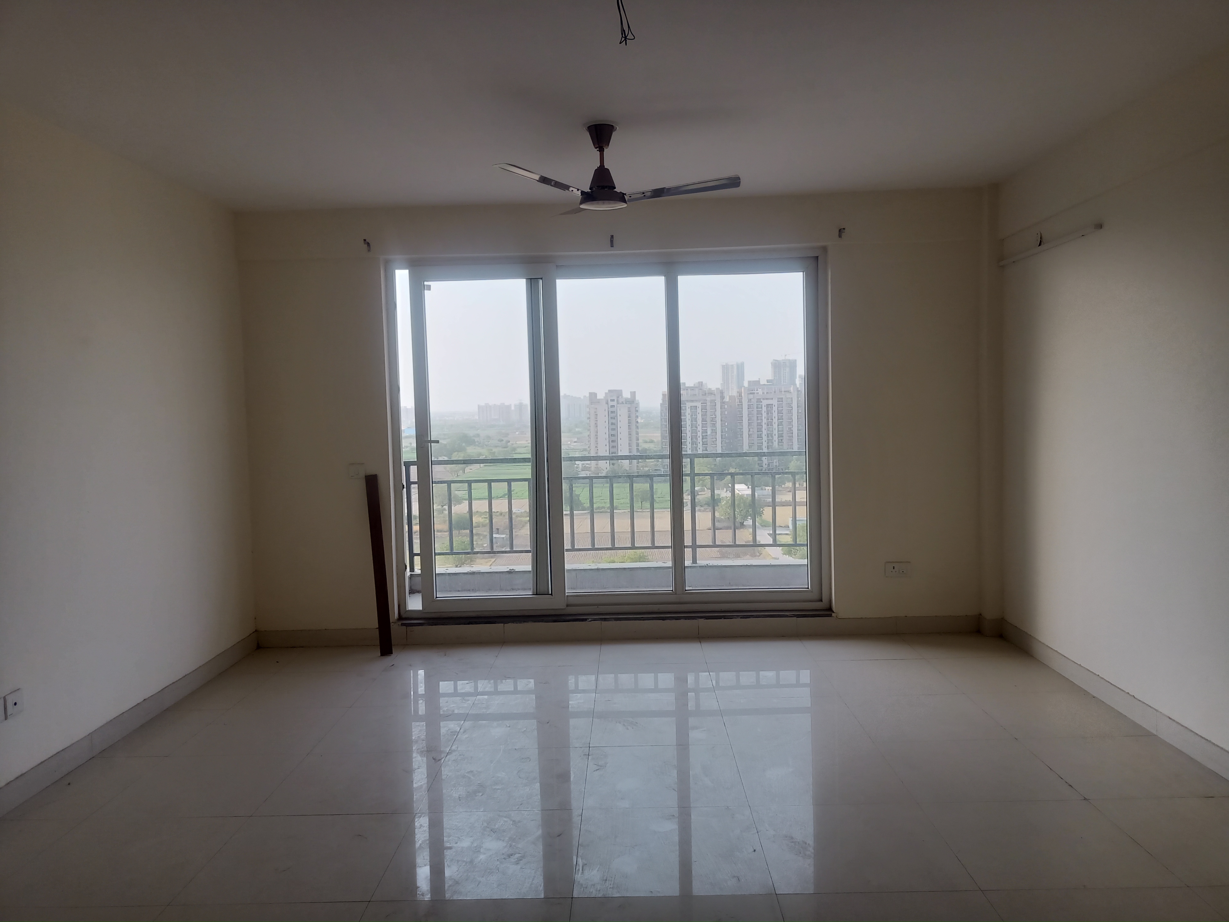 Rental 3 Bedroom 1750 Sq.Ft. Apartment in Landmark The Residency ...