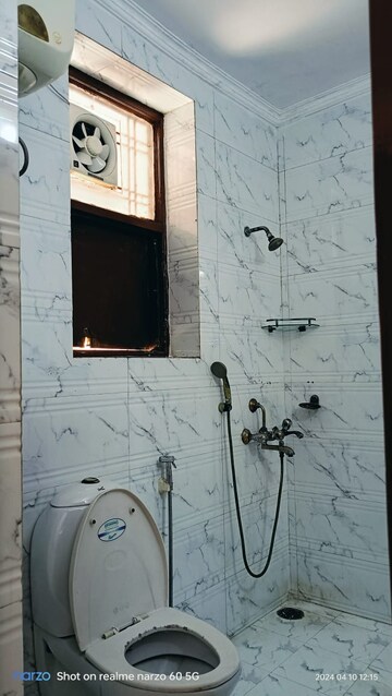 Bathroom in 6+ BHK Villa at Sector 82 – for Sale