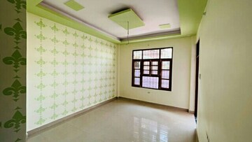 Room in 2 BHK Villa at Sultanpur Road – for Sale