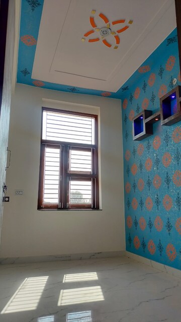 Room in 2 BHK Independent House at Kalwar Road – for Sale