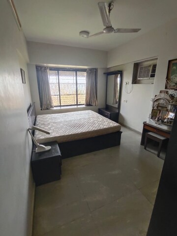 Bedroom in 2 BHK Apartment at Dosti Acres Aster, Wadala East – for Sale