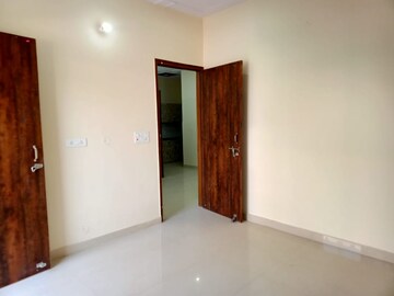3 BHK Builder Floor For Sale in Sainik Colony