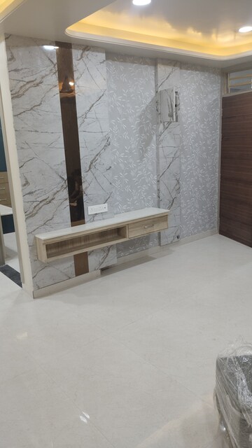 Room in 3 BHK Apartment at Jhai – for Sale