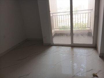 Room in 4 BHK Apartment at Ace Divino, Sector 1 Greater Noida – for Sale