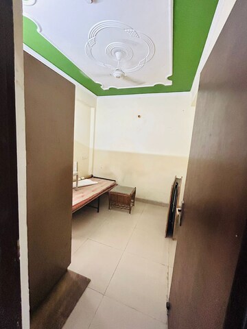 Room in 2 BHK Apartment at Paras Tierea, Sector 137 – for Sale