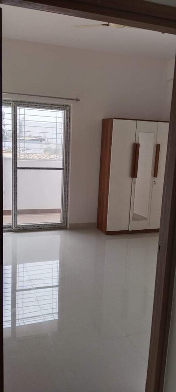 Room in 2 BHK Apartment at Durvas CHS, Nalasopara East – for Sale