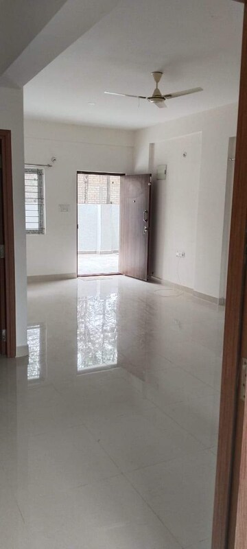 Room in 2 BHK Apartment at Durvas CHS, Nalasopara East – for Sale