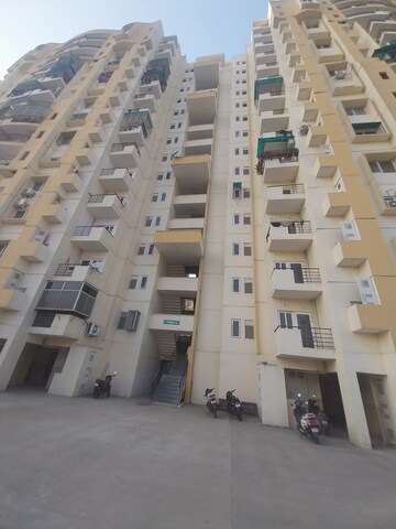 Master Plan in 3.5 BHK Apartment at Ansals Celebrity Greens, Sushant Golf City – for Sale