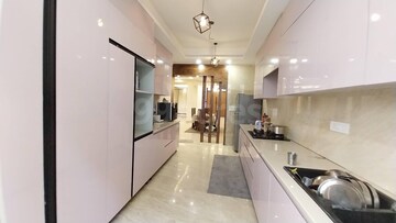 Kitchen in 3.5 BHK Builder Floor at DLF Atria, Dlf Phase ii – for Sale