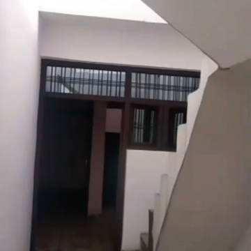 Building Lobby in 1.5 BHK Independent House at Banthra Sikander Pur – for Sale