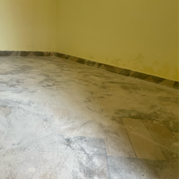 Room in 1.5 BHK Independent House at Banthra Sikander Pur – for Sale