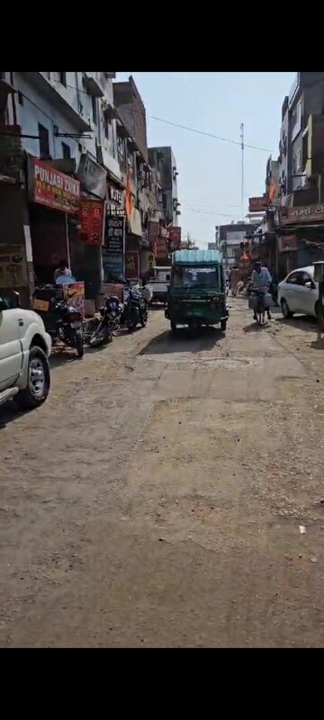  Shop For Sale in Charbagh