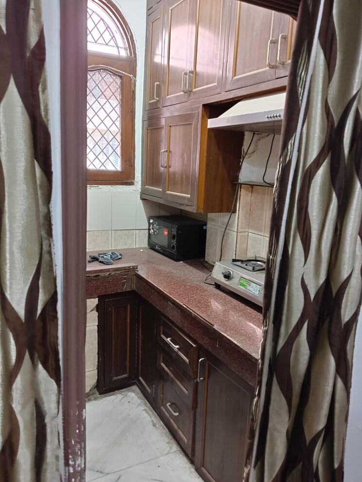 Kitchen, lajpat nagar 1 Bedroom 561 Sq.Ft. Builder Floor In Lajpat Nagar Delhi 7117073