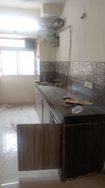 2 BHK Apartment For Rent in Green Meadows Bluilding 2 Chs Ltd Kandivali East Mumbai  7117243