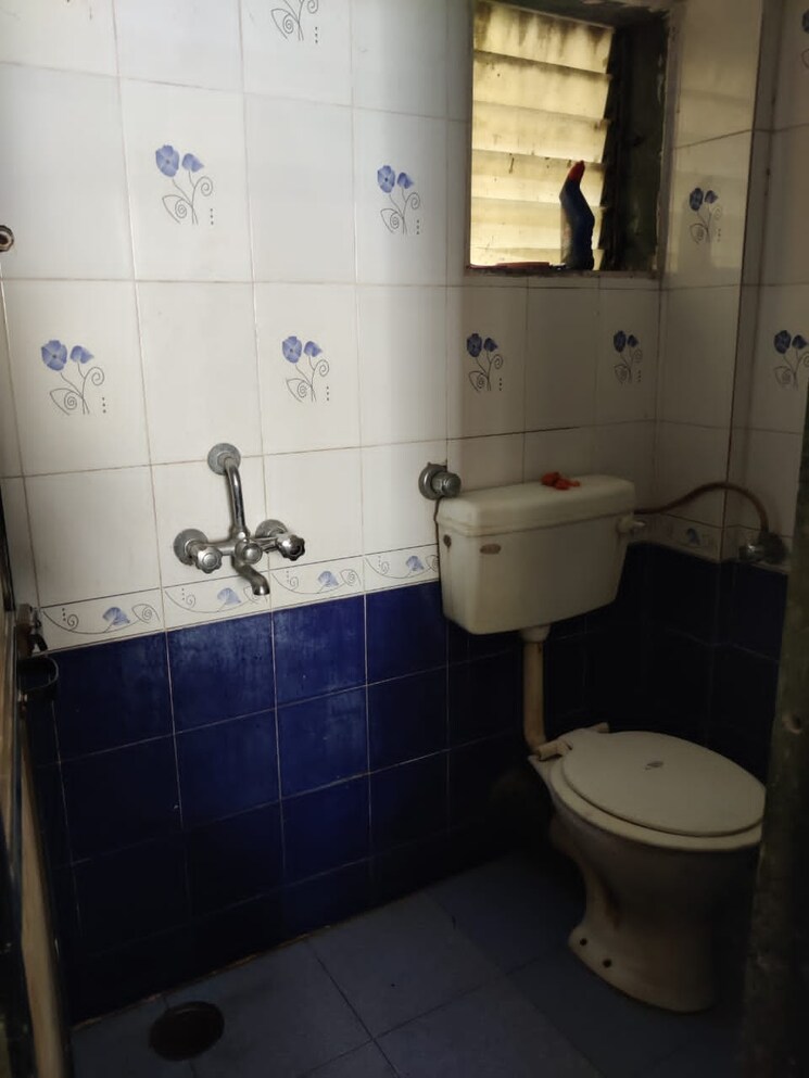 Bathroom, narmada-kunj-chs 2 Bedroom 900 Sq.Ft. Apartment In Kharghar Navi Mumbai 7117724