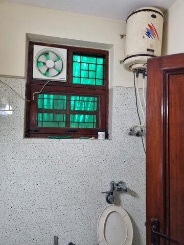 Furnished Amenities in 2 BHK Builder Floor at Green View Apartment Sector 15A, Sector 15a – for Sale