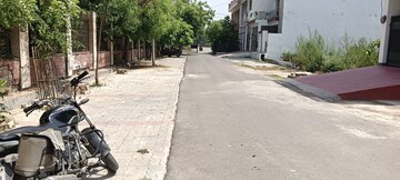  Plot – Exterior View View at Wazirganj - for Sale