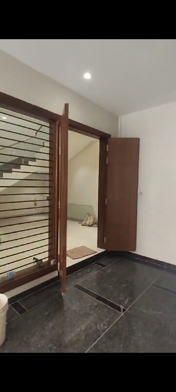 Room in 5 BHK Villa at Kachana – for Sale