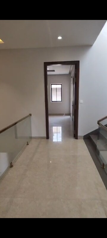 Room in 5 BHK Villa at Kachana – for Sale