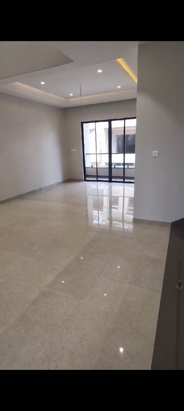 Room in 5 BHK Villa at Kachana – for Sale