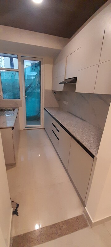 2 BHK Apartment For Sale in Nimbus The Express Park View II, Chi V Greater Noida
