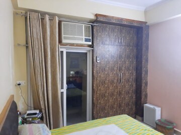 Bedroom in 2.5 BHK Apartment at Amrapali Silicon City, Sector 76 – for Sale