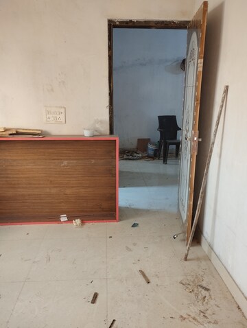 Furnished Amenities in 2 BHK Builder Floor at Chhawla – for Sale