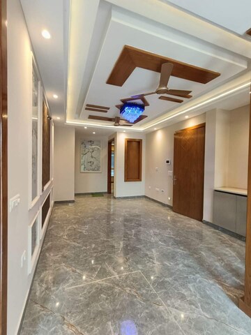Bedroom in 3.5 BHK Builder Floor at Sainik Colony – for Sale