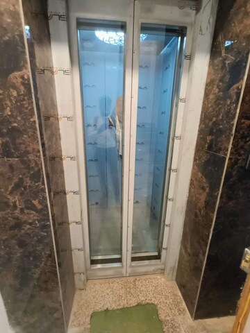 Building Lobby in 3.5 BHK Builder Floor at Sainik Colony – for Sale