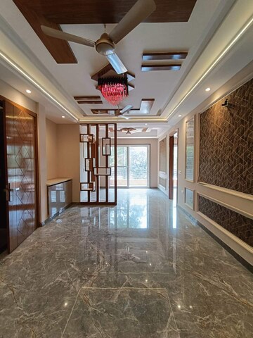 Living Room in 3.5 BHK Builder Floor at Sainik Colony – for Sale