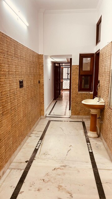 Room in 2 BHK Builder Floor at Ashok Nagar – for Sale