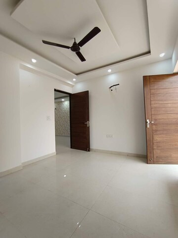 Bedroom in 4 BHK Builder Floor at Green Fields Colony – for Sale