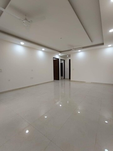 Living Room in 4 BHK Builder Floor at Green Fields Colony – for Sale
