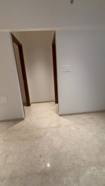 Room in 3 BHK Apartment at Godrej Vistas, Vikhroli East – for Sale